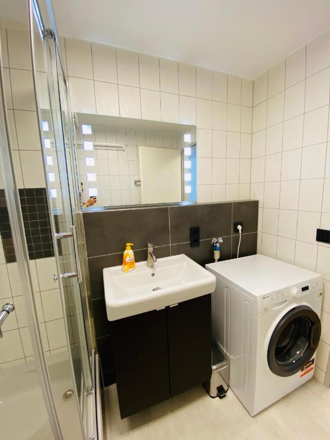 Outletcity Apartment Ferienwohnung Metzingen Metzingen  Bagian luar foto