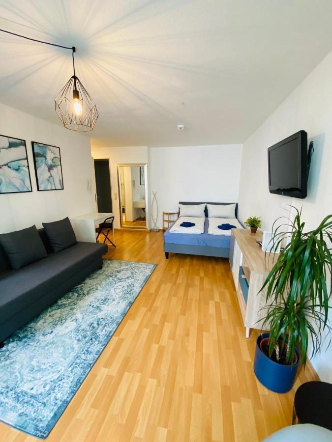 Outletcity Apartment Ferienwohnung Metzingen Metzingen  Bagian luar foto