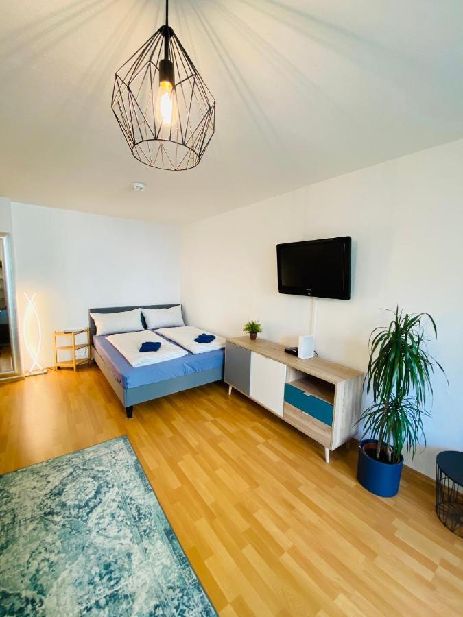 Outletcity Apartment Ferienwohnung Metzingen Metzingen  Bagian luar foto