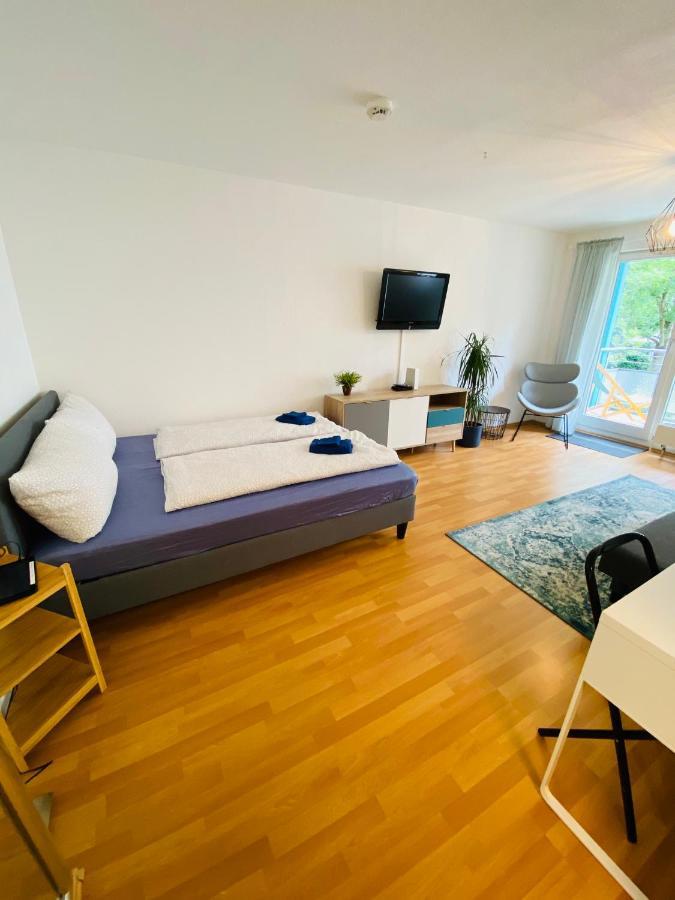 Outletcity Apartment Ferienwohnung Metzingen Metzingen  Bagian luar foto