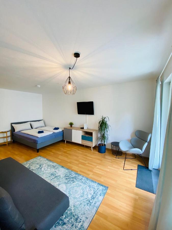 Outletcity Apartment Ferienwohnung Metzingen Metzingen  Bagian luar foto