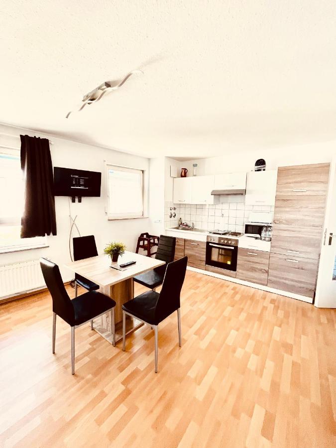 Outletcity Apartment Ferienwohnung Metzingen Metzingen  Bagian luar foto