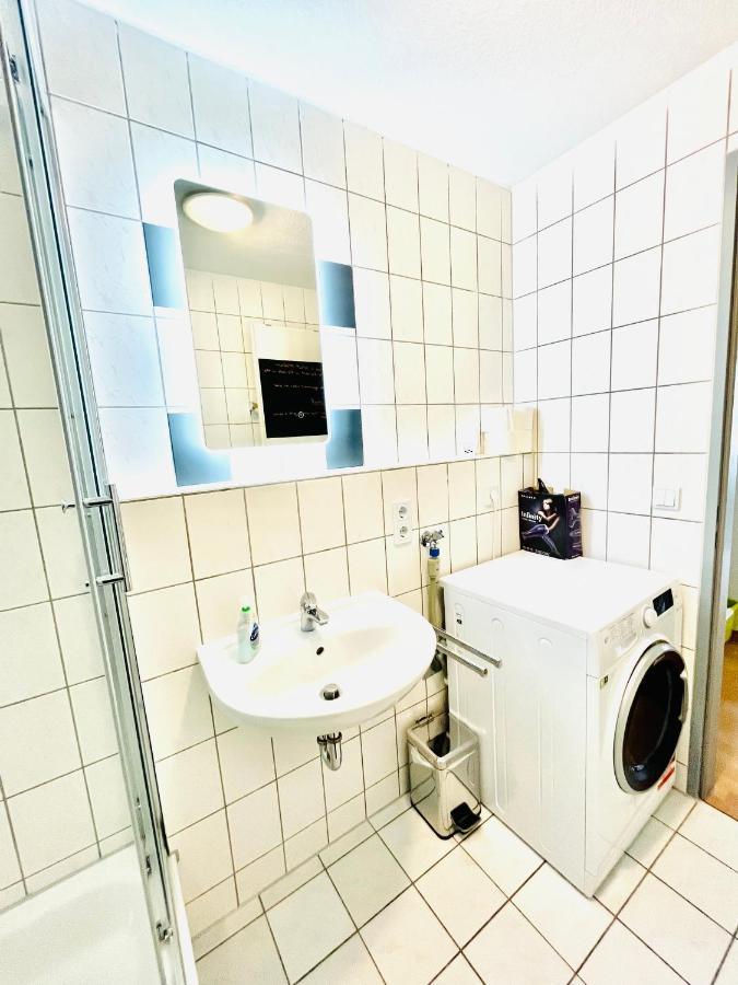 Outletcity Apartment Ferienwohnung Metzingen Metzingen  Bagian luar foto