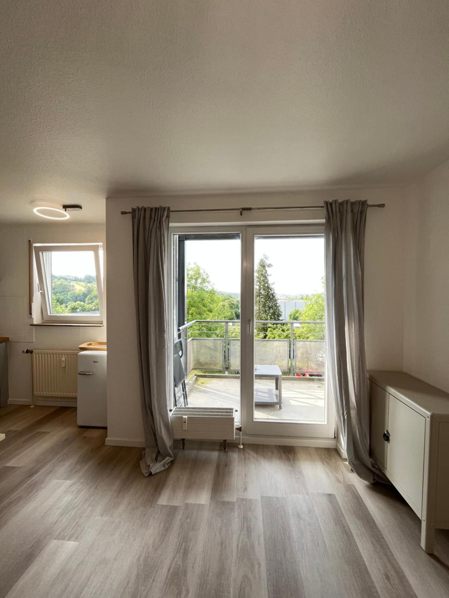 Outletcity Apartment Ferienwohnung Metzingen Metzingen  Bagian luar foto