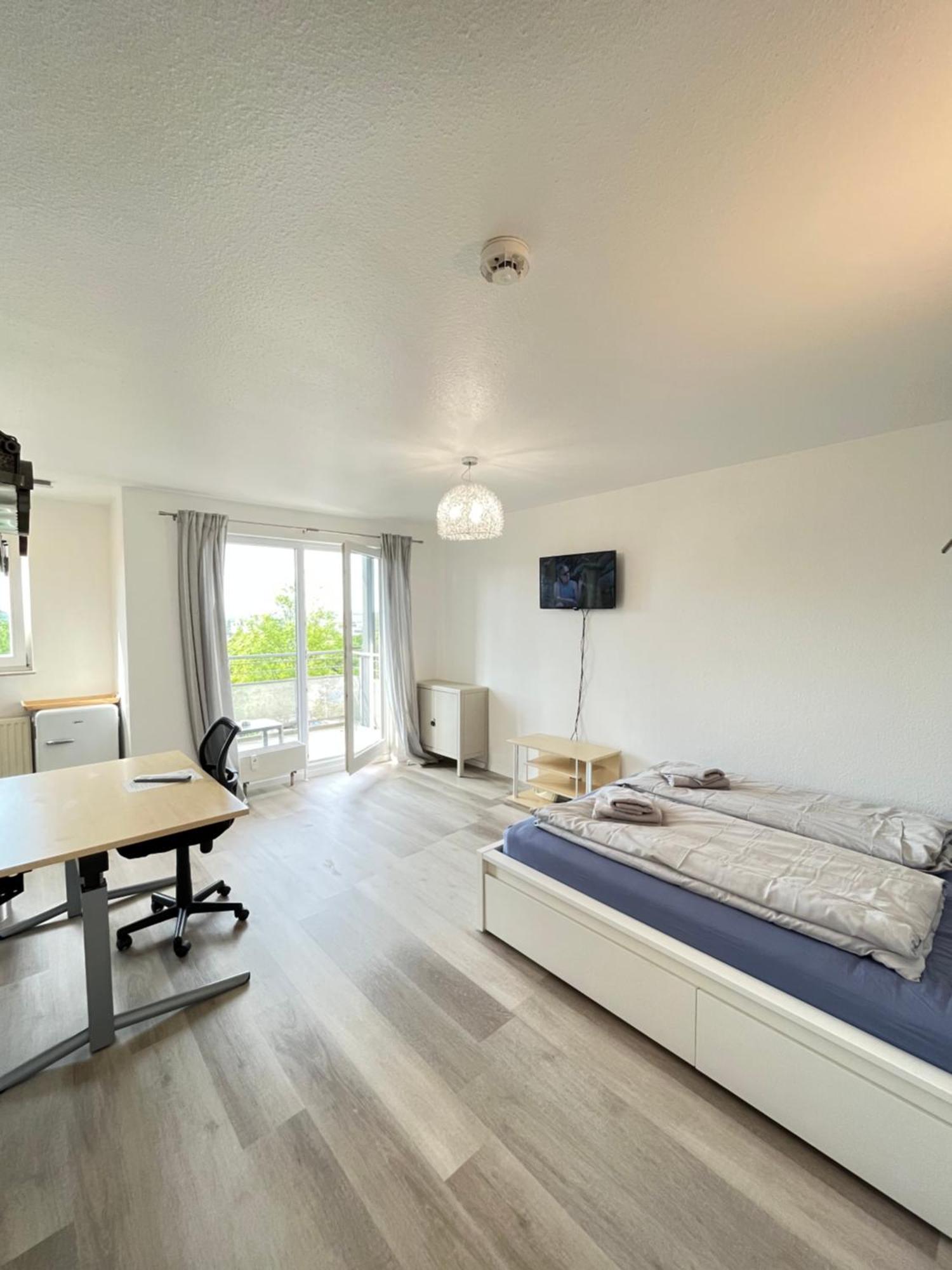 Outletcity Apartment Ferienwohnung Metzingen Metzingen  Bagian luar foto