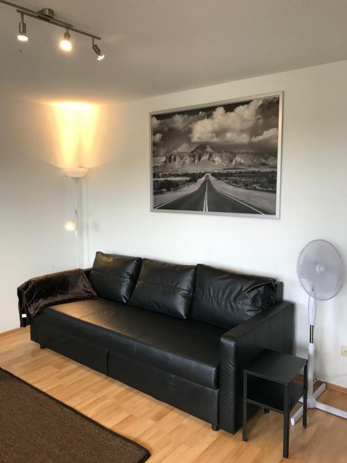 Outletcity Apartment Ferienwohnung Metzingen Metzingen  Bagian luar foto