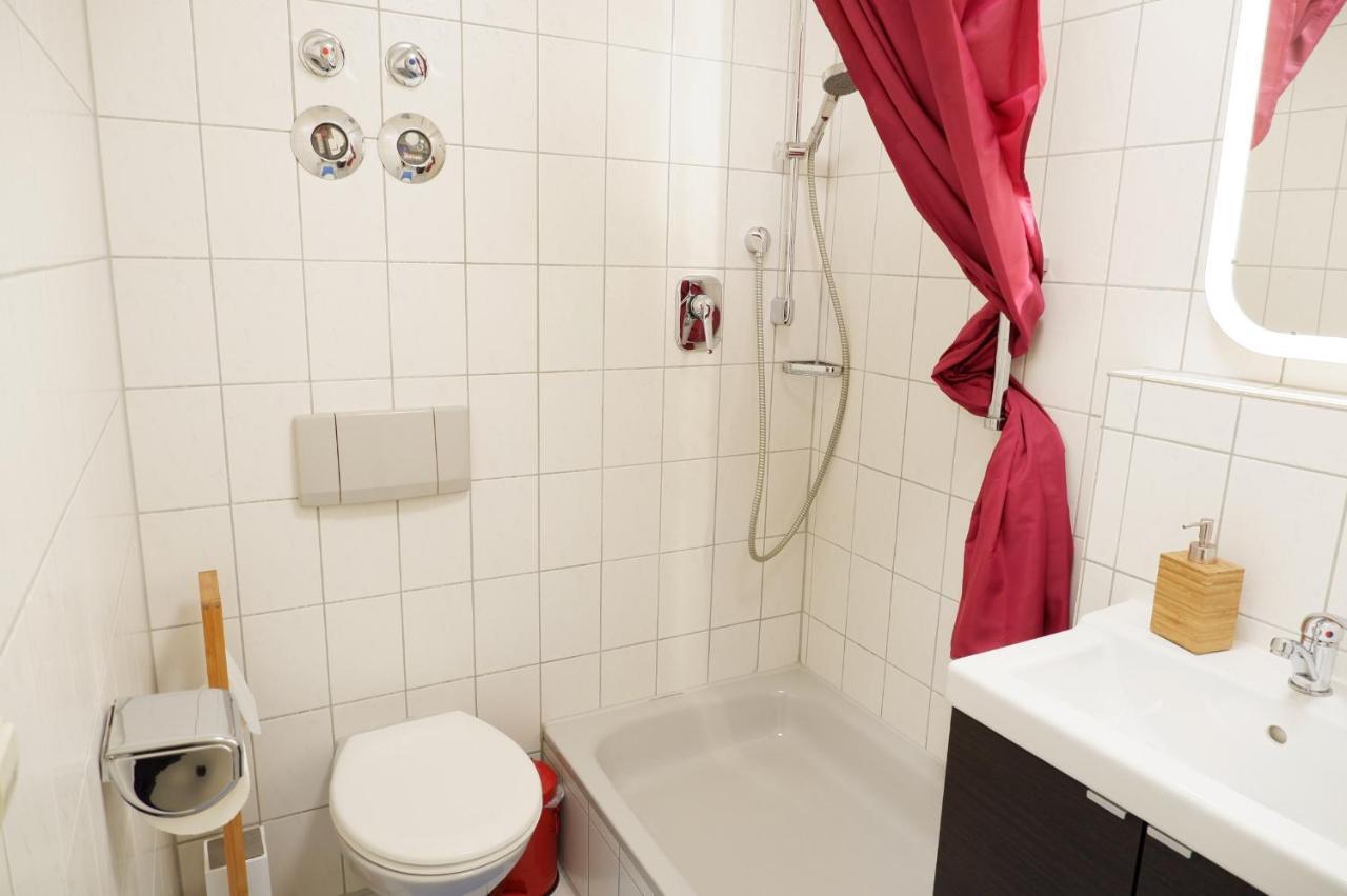 Outletcity Apartment Ferienwohnung Metzingen Metzingen  Bagian luar foto